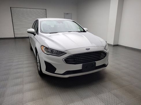 Used 2020 Ford Fusion SE w/ Fleet SE Value Package FWD image 14