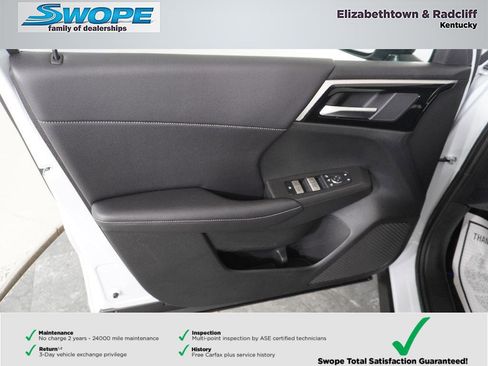 New 2025 Mitsubishi Outlander SE image 13