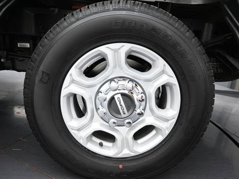 Used 2025 Ford F250 XLT AWD/4WD image 34