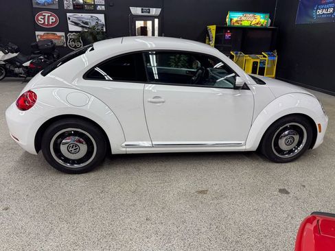 Used 2013 Volkswagen Beetle 2.5 image 6