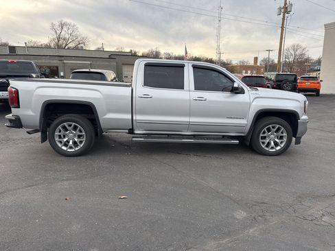 Used 2018 GMC Sierra 1500 SLT w/ SLT Premium Package image 9