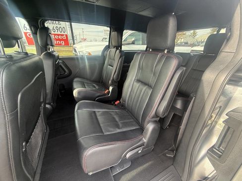Used 2019 Dodge Grand Caravan GT image 8