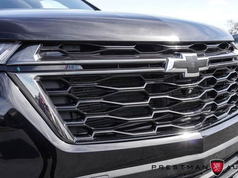 Used 2022 Chevrolet Traverse Premier w/ Redline Edition image 16