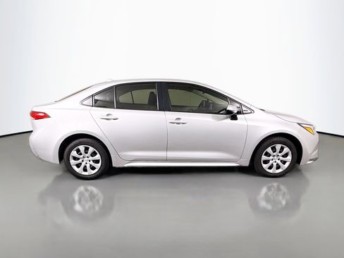 Used 2024 Toyota Corolla LE image 11