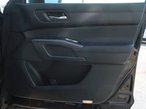 Used 2022 Nissan Pathfinder SL w/ SL Premium Package FWD image 48