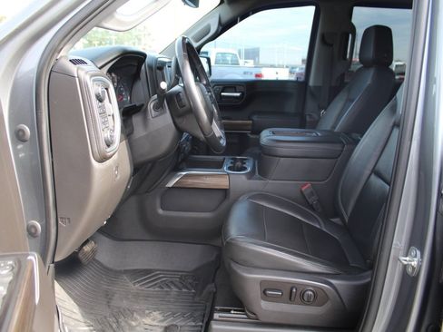 Used 2020 Chevrolet Silverado 1500 RST image 3