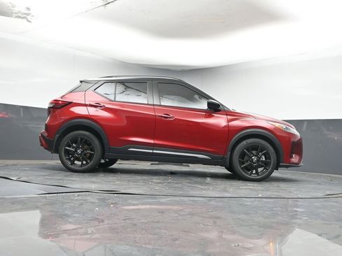 Used 2023 Nissan Kicks SR w/ SR Premium Package image 32