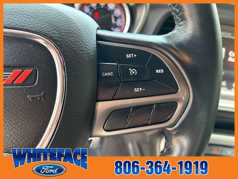 Used 2022 Dodge Challenger SXT w/ Plus Package image 17