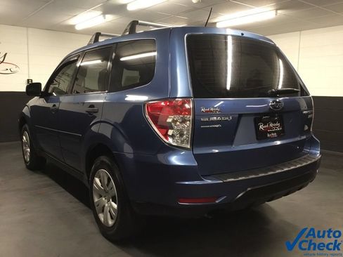 Used 2010 Subaru Forester 2.5X AWD/4WD image 8