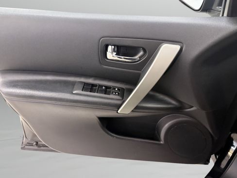 Used 2012 Nissan Rogue S w/ Special Edition Pkg FWD image 23