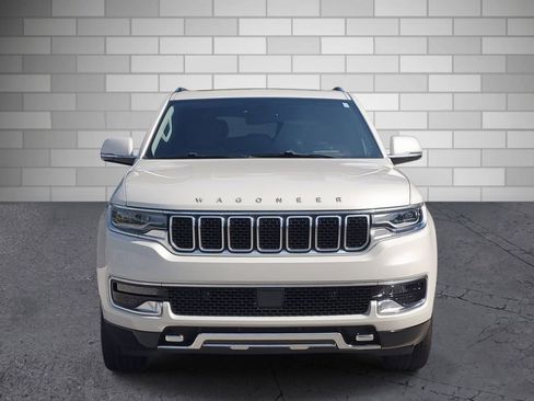 Used 2022 Jeep Wagoneer Series III w/ Premium Group I image 8