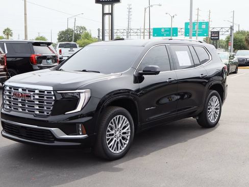 Certified 2024 GMC Acadia Denali w/ LPO, Roadside Safety Package FWD image 5