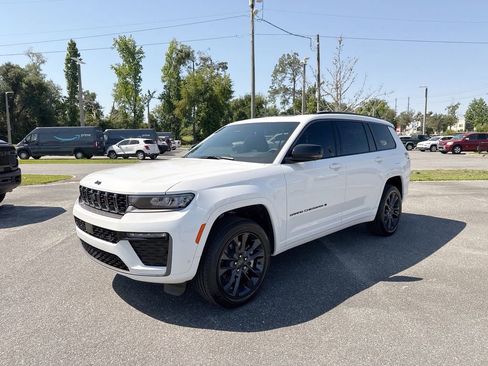 New 2026 Jeep Grand Cherokee L Limited AWD/4WD image 8
