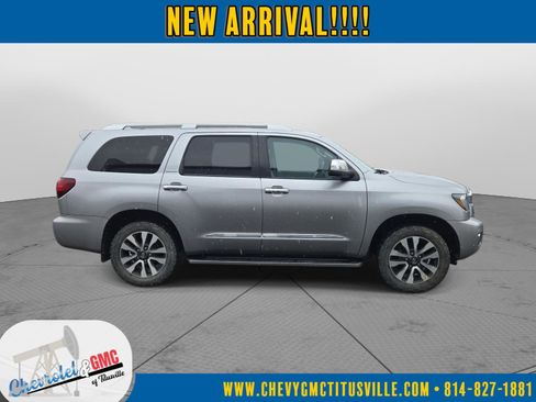 Used 2019 Toyota Sequoia Limited w/ Safety & Convenience Package image 2