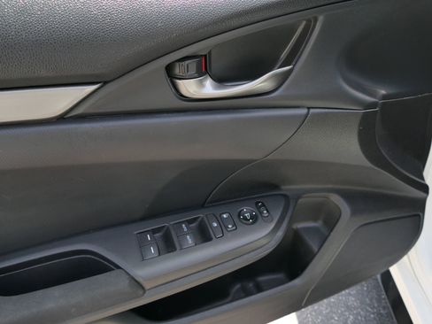 Used 2019 Honda Civic Sport image 15