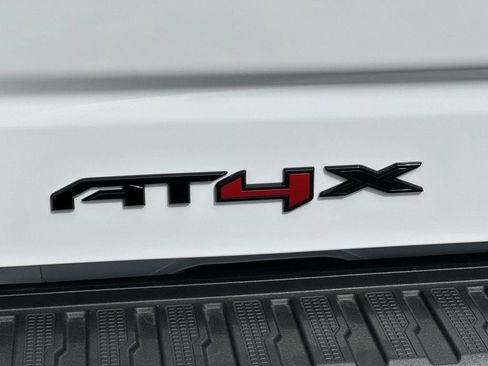 Used 2025 GMC Sierra 1500 AT4X image 33