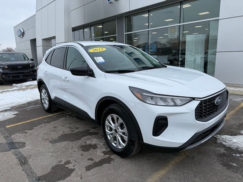 Certified 2023 Ford Escape Active image 32