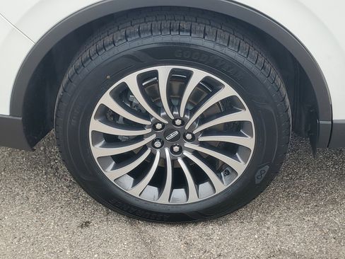 Used 2024 Lincoln Aviator Reserve w/ Equipment Group 201A AWD/4WD image 7