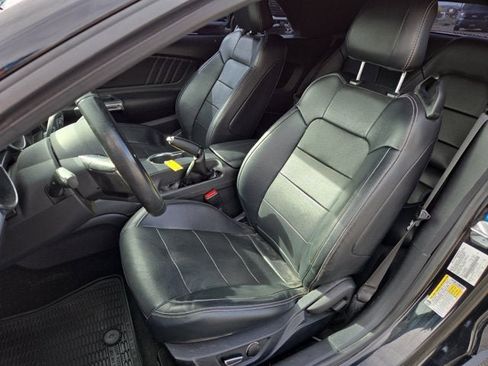 Used 2016 Ford Mustang GT Premium image 10