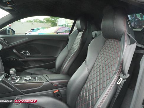 Used 2017 Audi R8 V10 w/ Carbon Exterior Package AWD/4WD image 20
