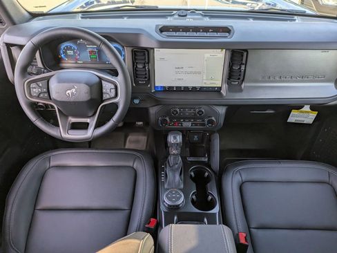 New 2025 Ford Bronco Badlands image 15