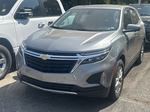Used 2024 Chevrolet Equinox LT FWD image 1