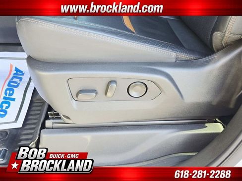 Used 2025 GMC Sierra 1500 AT4 w/ AT4 Premium Package AWD/4WD image 46