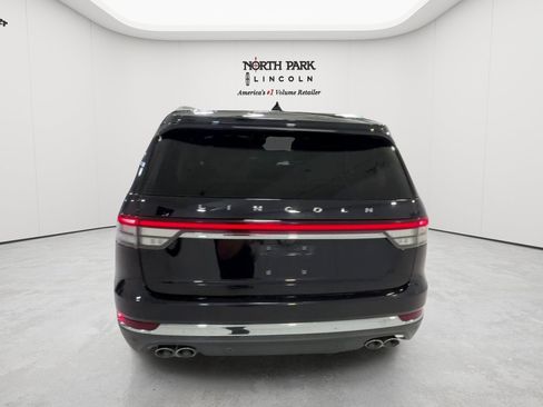 Used 2021 Lincoln Aviator Reserve w/ Elements Package Plus RWD image 4