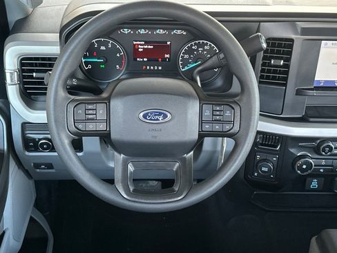 New 2026 Ford F250 4x4 Crew Cab Super Duty image 14