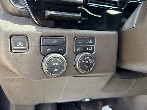 Used 2023 Chevrolet Silverado 1500 LTZ w/ LTZ Premium Package image 18
