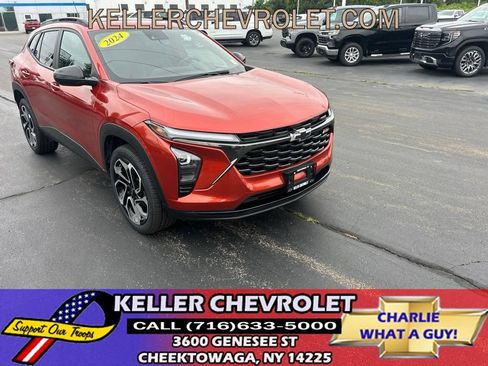 Certified 2024 Chevrolet Trax RS w/ Sunroof Package FWD image 1