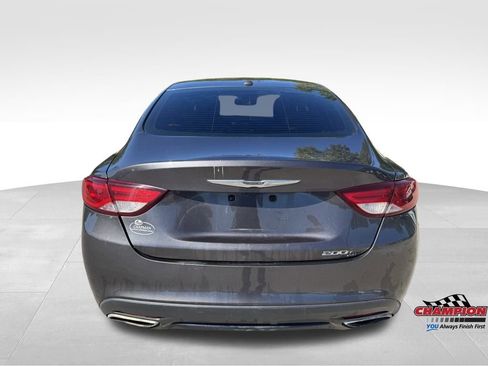 Used 2015 Chrysler 200 S w/ Comfort Group image 4