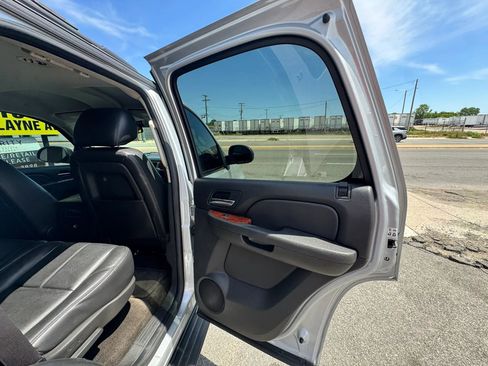 Used 2013 Chevrolet Tahoe LT AWD/4WD image 15