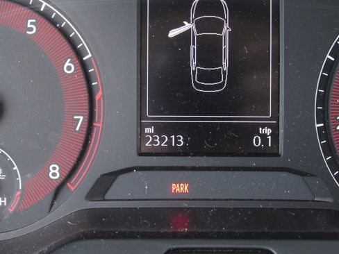 Used 2021 Volkswagen Jetta S image 24