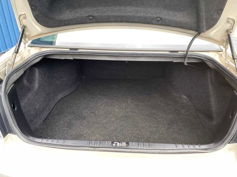 Used 2011 Chevrolet Impala LT image 24