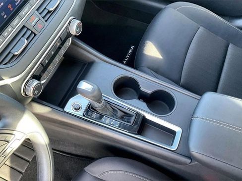 Certified 2025 Nissan Altima 2.5 S image 13