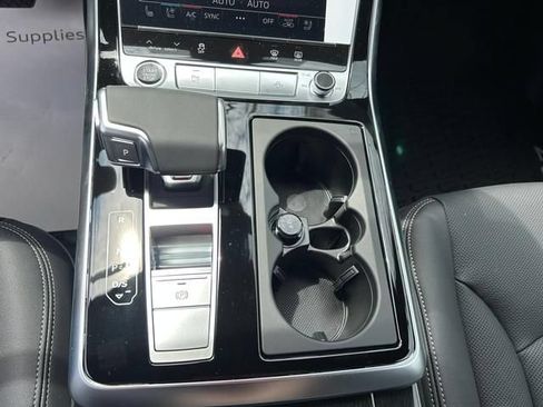 Used 2025 Audi Q7 3.0T Premium Plus w/ Premium Plus Package AWD/4WD image 16