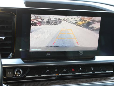 Used 2023 Chevrolet Silverado 1500 RST w/ Z71 Off-Road Package image 12