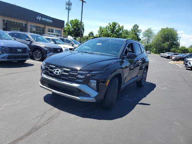 New 2026 Hyundai Tucson SEL Plus AWD/4WD image 2