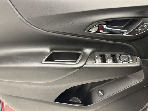 Used 2018 Chevrolet Equinox LT w/ Sun & Infotainment Package AWD/4WD image 13