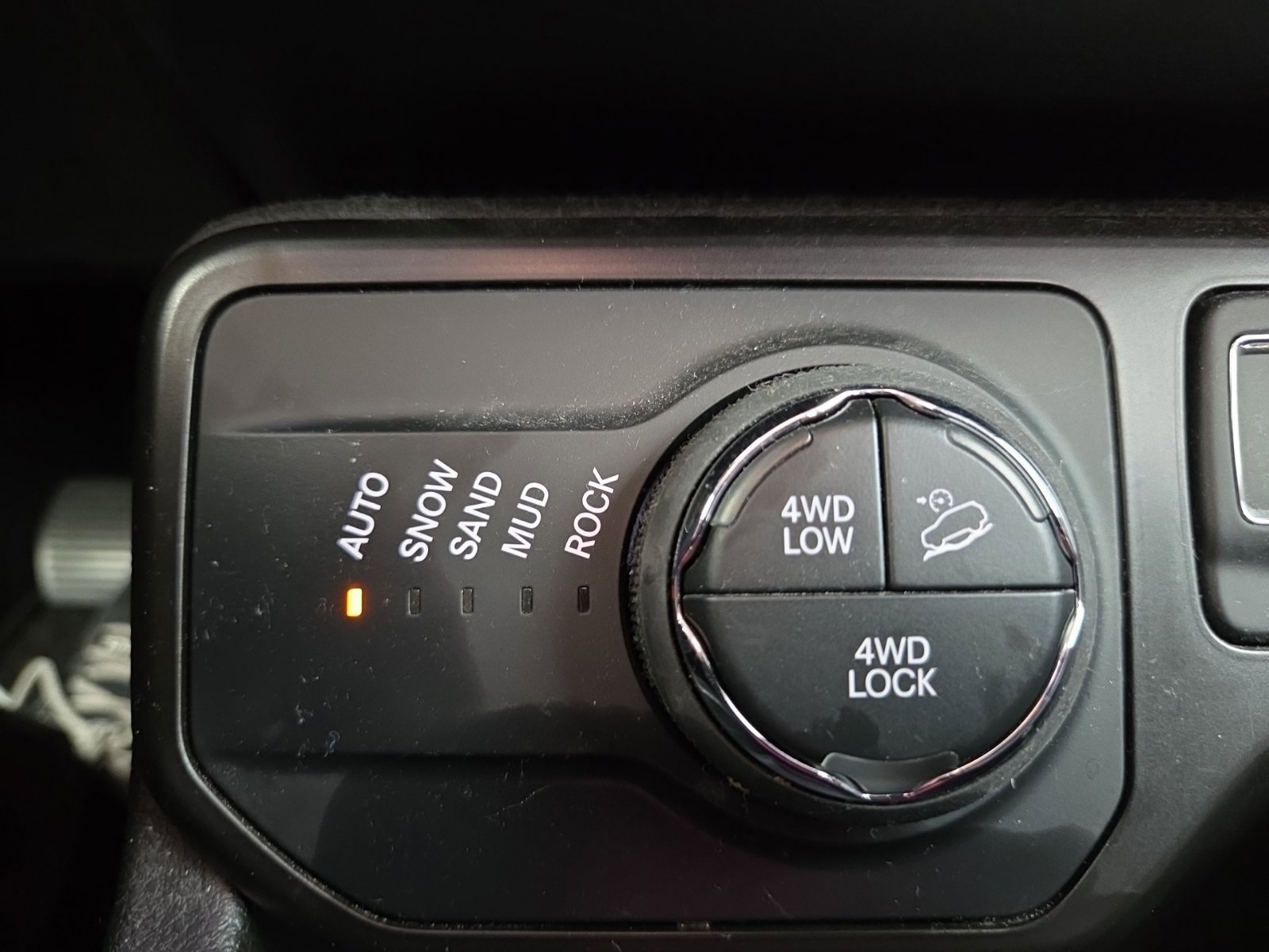 Used 2021 Jeep Renegade Trailhawk w/ Luxury Group III AWD/4WD image 20