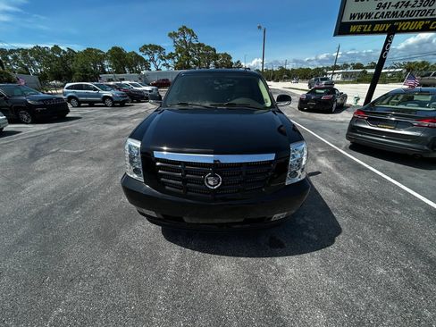 Used 2010 Cadillac Escalade 2WD image 5