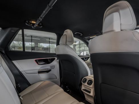 Certified 2024 Mercedes-Benz GLC 300 image 26