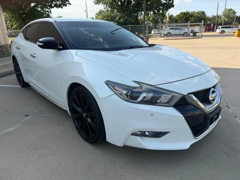 Used 2016 Nissan Maxima SR w/ Interior Lighting Package FWD image 4