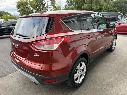 Used 2016 Ford Escape SE AWD/4WD image 4