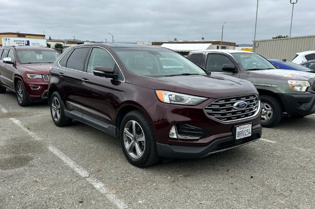 Used 2020 Ford Edge SEL w/ Convenience Package FWD image 2