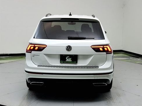 Used 2021 Volkswagen Tiguan SE R-Line FWD image 6