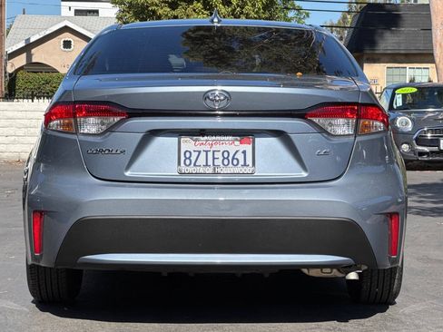 Used 2022 Toyota Corolla LE w/ Carpet Mat Package (TMS) FWD image 5