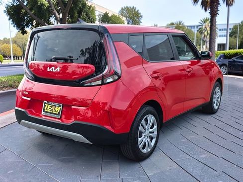 Used 2023 Kia Soul LX FWD image 5
