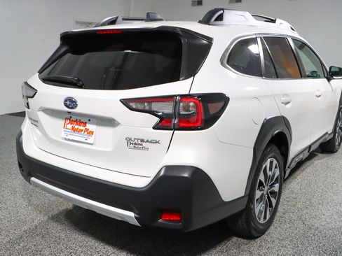 Used 2024 Subaru Outback Limited image 7